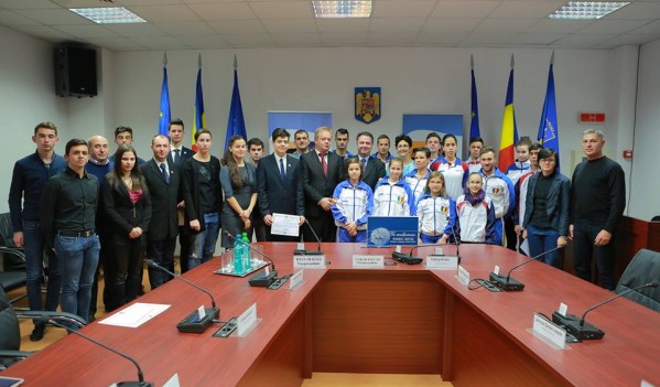 CJ Cluj a premiat cei mai merituoşi sportivi clujeni în anul 2014 CJ Cluj a premiat cei mai merituoşi sportivi clujeni în anul 2014