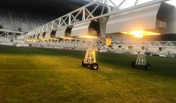 Instalație performantă de refacere a gazonului de pe Cluj-Arena Instalație performantă de refacere a gazonului de pe Cluj-Arena