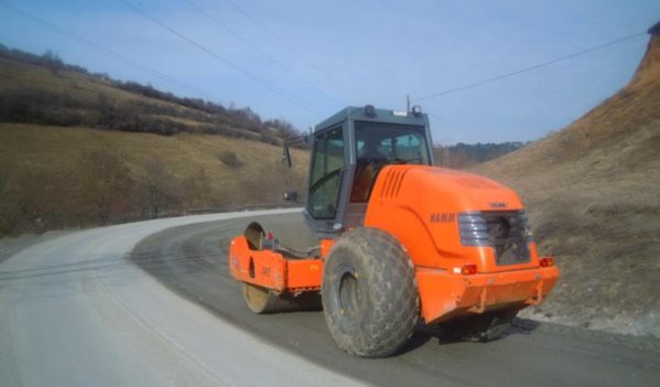 Lucrări de îmbunătățire a condițiilor de circulație pe drumul județean 107M Lucrări de îmbunătățire a condițiilor de circulație pe drumul județean 107M