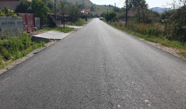 S-a finalizat asfaltarea între localitățile Borșa și Vultureni S-a finalizat asfaltarea între localitățile Borșa și Vultureni