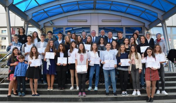 Tinerii merituoși ai Clujului, premiați de Consiliul Județean Tinerii merituoși ai Clujului, premiați de Consiliul Județean